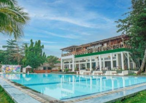 La Plage Beach Club & Resort