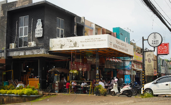 Foto Tadi Pagi Coffee & Roastery ®