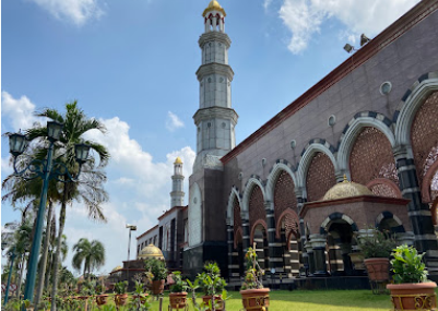 Masjid Kubah Emas Dian Al Mahri